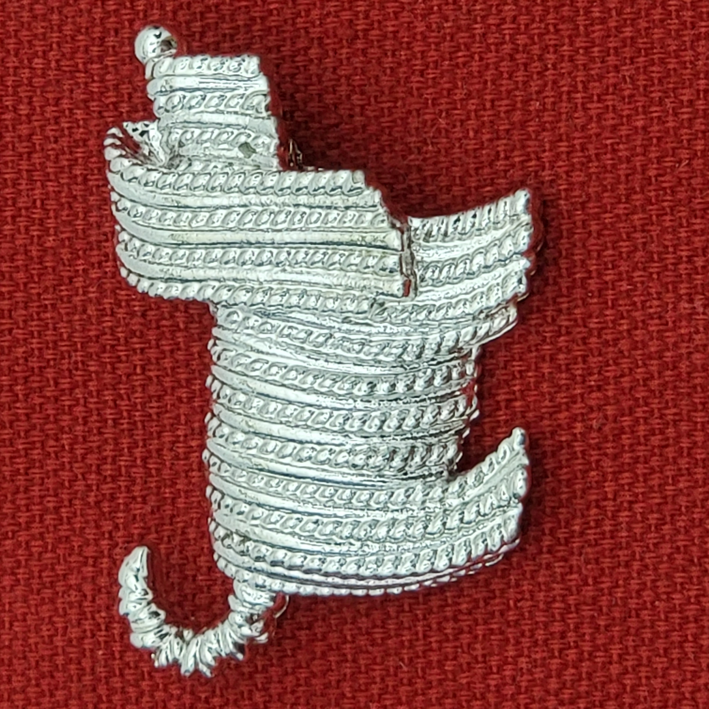 Dog brooch front view